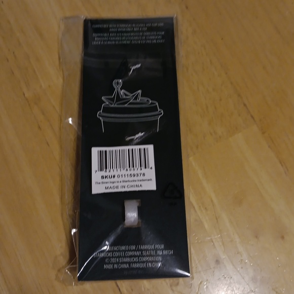 Starbucks Reusable Hot Cup Lid Stopper Keychain NWT - Picture 3 of 3
